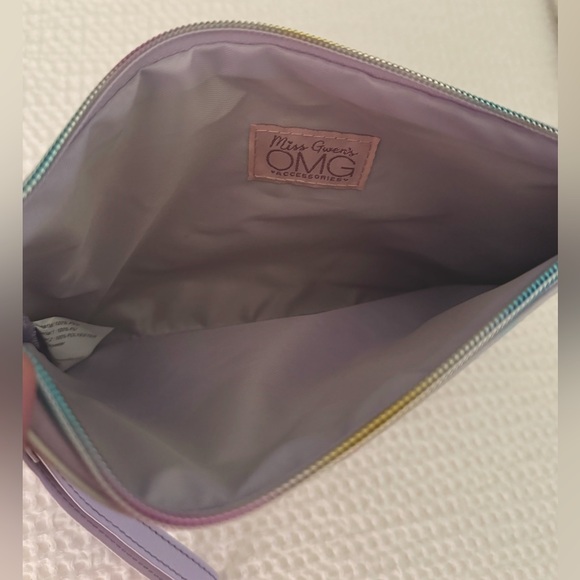 Miss Gwen’s OMG Bikini Travel Pouch/Bag (New w/o Tags) - Picture 2 of 3